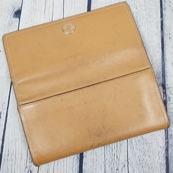 COACH | leather fold snap close wallet - Picture 9 of 11